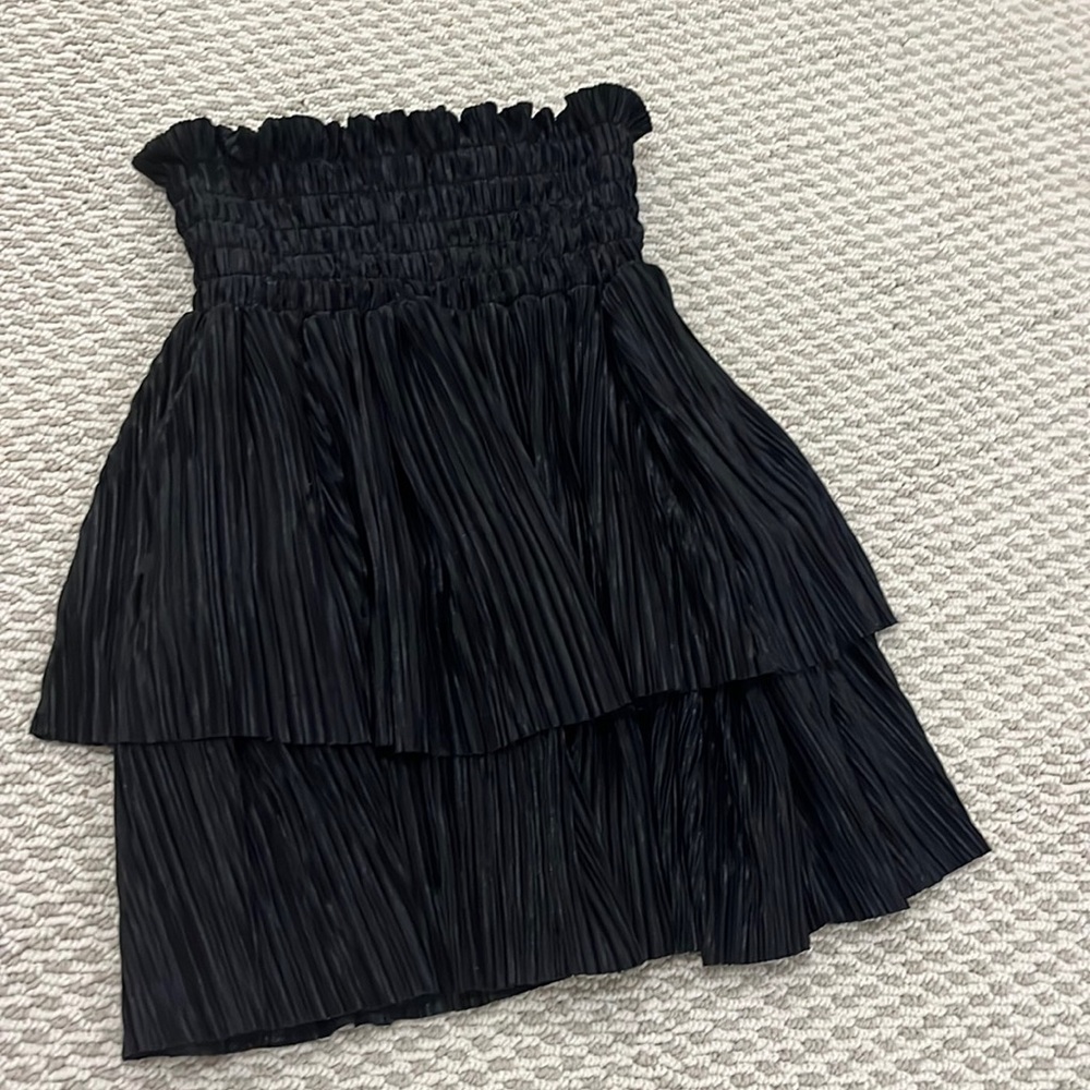 House of Wallace Black skirt